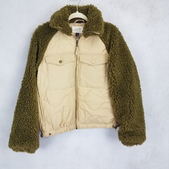 +NEW Universal Thread Women's S Faux Fur Fuzzy Quilted Moto Jacket in Tan/Olive - Picture 1 of 11